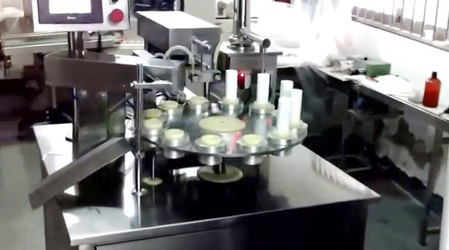 tubes filling ultrasonic sealing machine semi automatic پرکننده لوله های اولتراسونیک سیلر equip.jpg