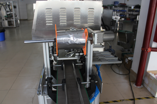 دستگاه آب بندی ظروف شیشه ای (1).JPG