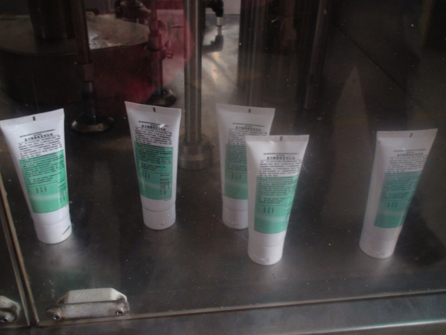 tubes samples نمونه های پر کردن لوله ها sealing.jpg