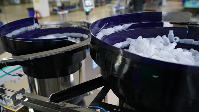 فیدر بطری.jpg