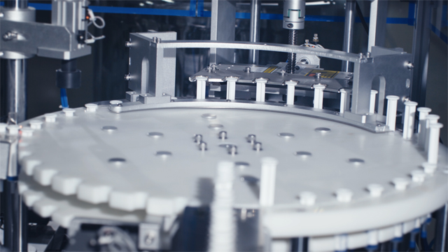 سرنگ پرکن capper.jpg