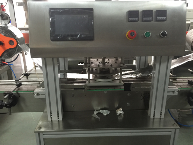 دستگاه آب بندی کوزه.jpg