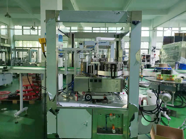 ماشین لیبل ذوب داغ ماشین.jpg