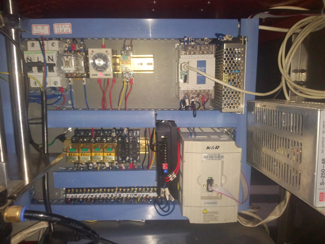 relays for filling sealing machines INSIDE لوله های آلومینیومی پر کردن دستگاه های آب بندی.jpg