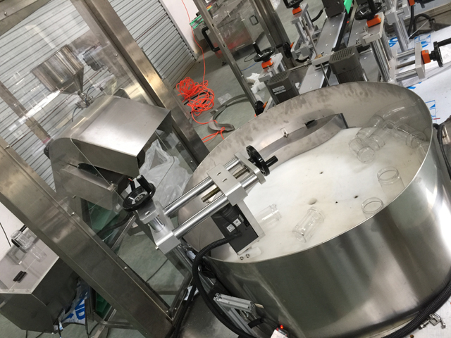 بطری unscrambler lifting system.jpg