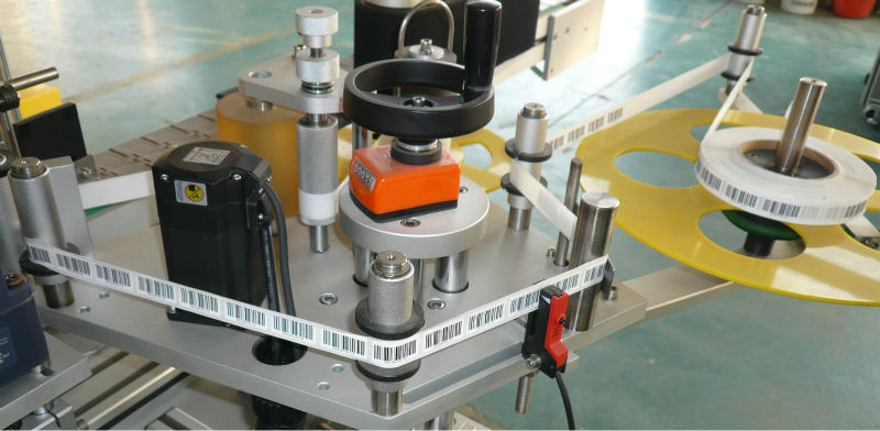 دستگاه لیبل چسب دو طرفه بالا به پایین