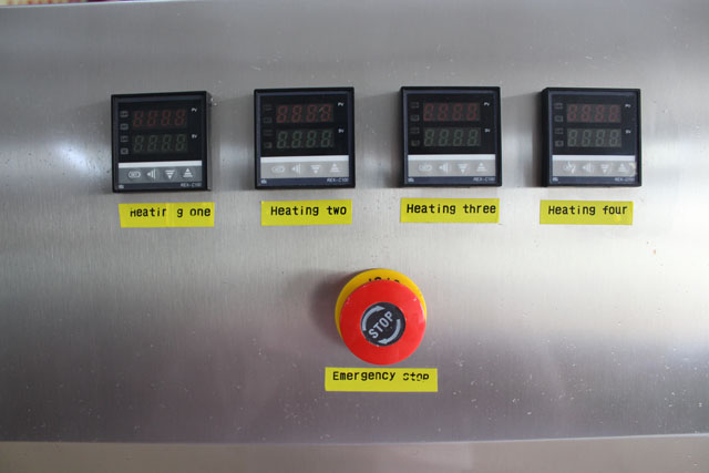 high speed automatic bottles screw capping machine tornillo de botella de nivelación de la máquina تصویر بسته ماشین درپوش پیچی.jpg