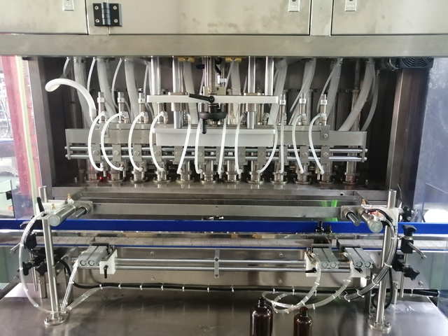 دستگاه پرکن 12 سر با هیتر مخلوط کن (4).jpg