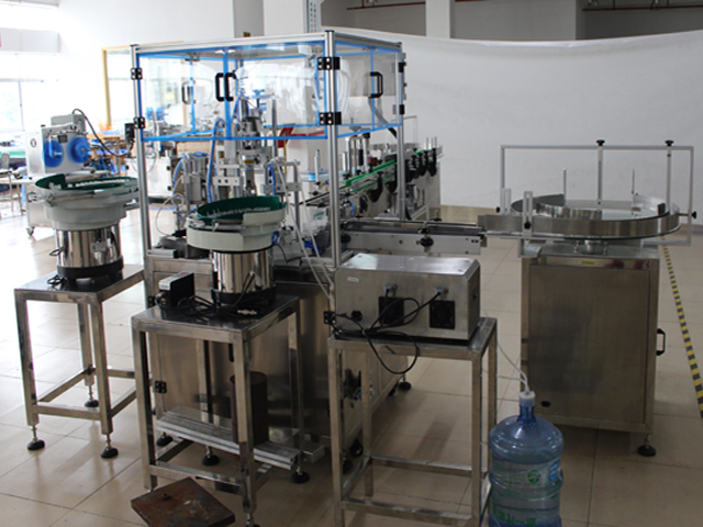 تصاویر واقعی پر کردن درپوش labeling.jpg