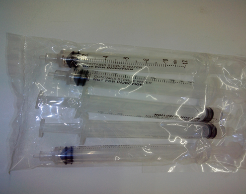 syringes پر کردن سرنگ نزدیکتر.jpg