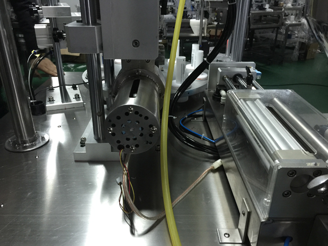 ultrasounic generator آب بندی اولتراسونیک برای لوله های paste.jpg