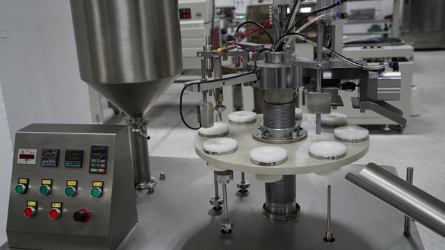 تجهیزات سیلر پرکننده لوله.jpg