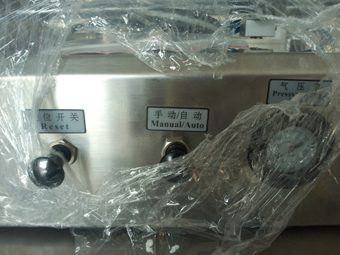 liquid filler semi automatic بطری های 8 اونس برای ژل مو.jpg