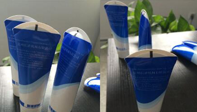 لوله های خمیده پرکننده نمونه های آب بندی.jpg