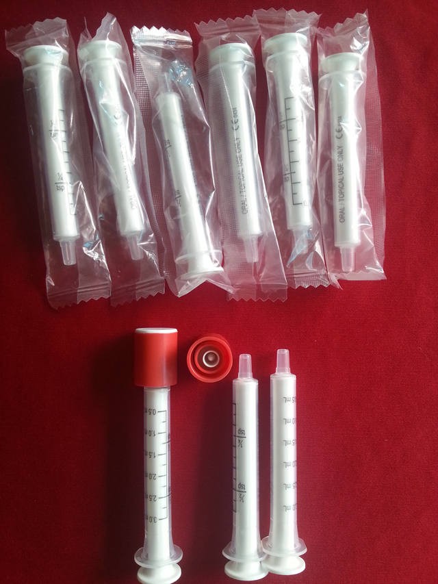 دستگاه لیبلینگ صفحه نمایش لمسی نیمه اتوماتیک برای سرنگ.jp